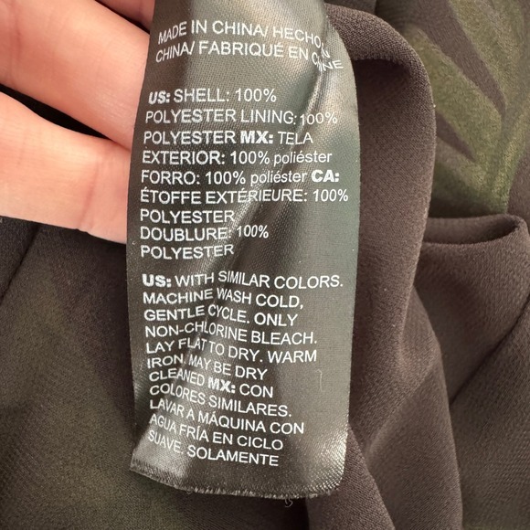 White‎ House Black Market Maxi Dress Size 6 Green Jungle Print Tropical Resort - Picture 13 of 13